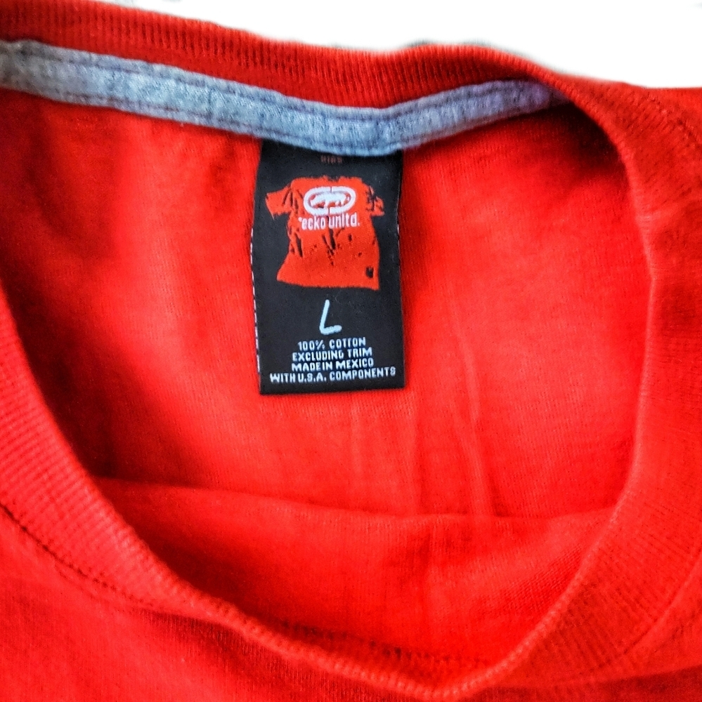 Ecko \ Vintage Short Sleeve T Shirt / LG / Red - Picture 3 of 6